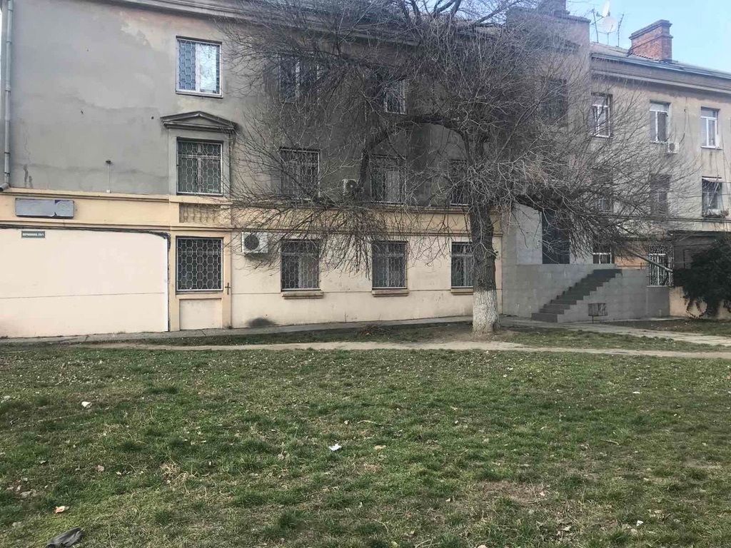 1837098366360033