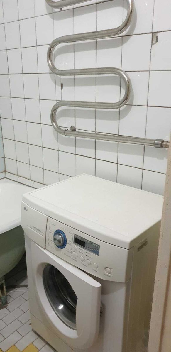 1837694524069033