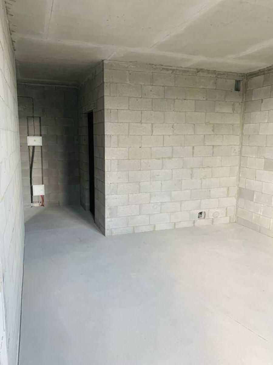 1839686517425330