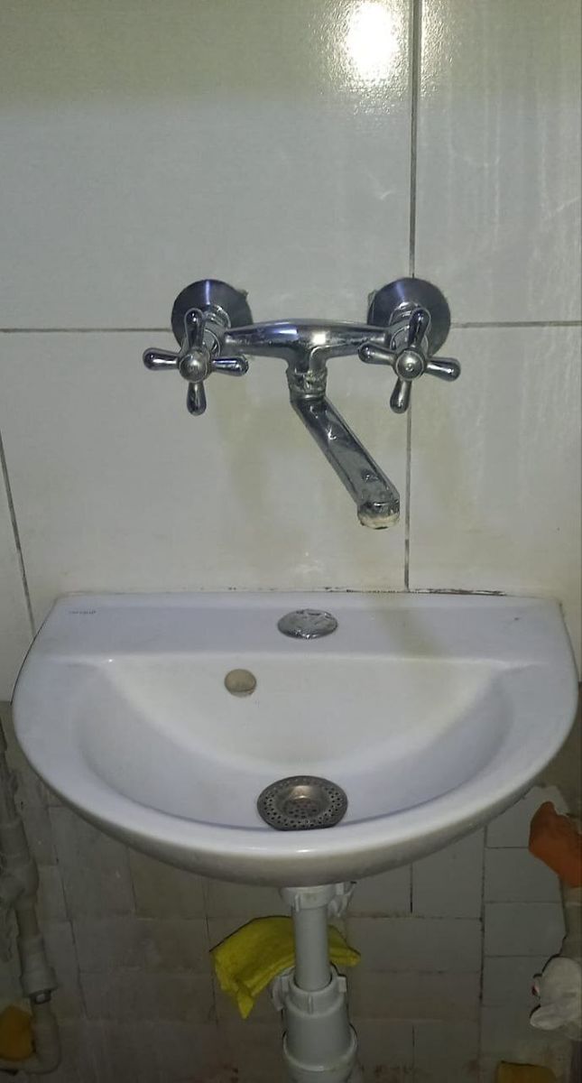 1841246677896330