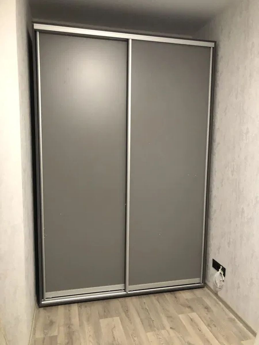 1835182675218332