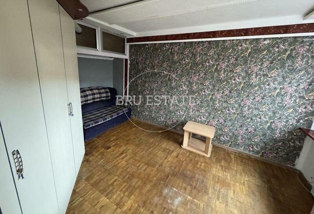 1835178448498337