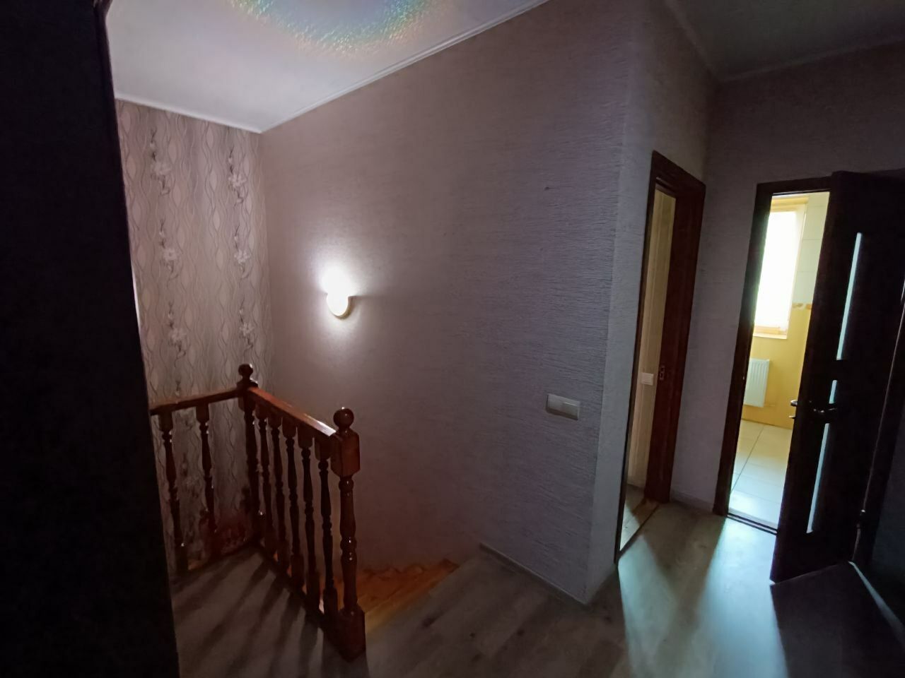 1838523478770337