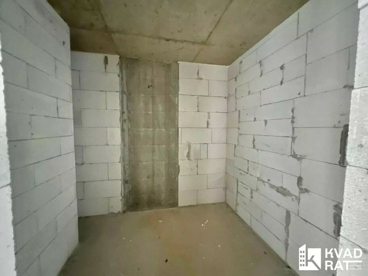 1831639720465338