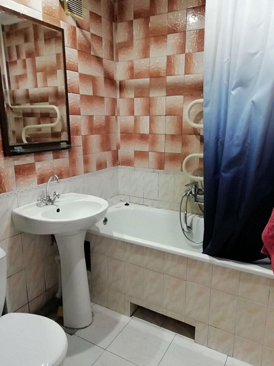 1835902736391338