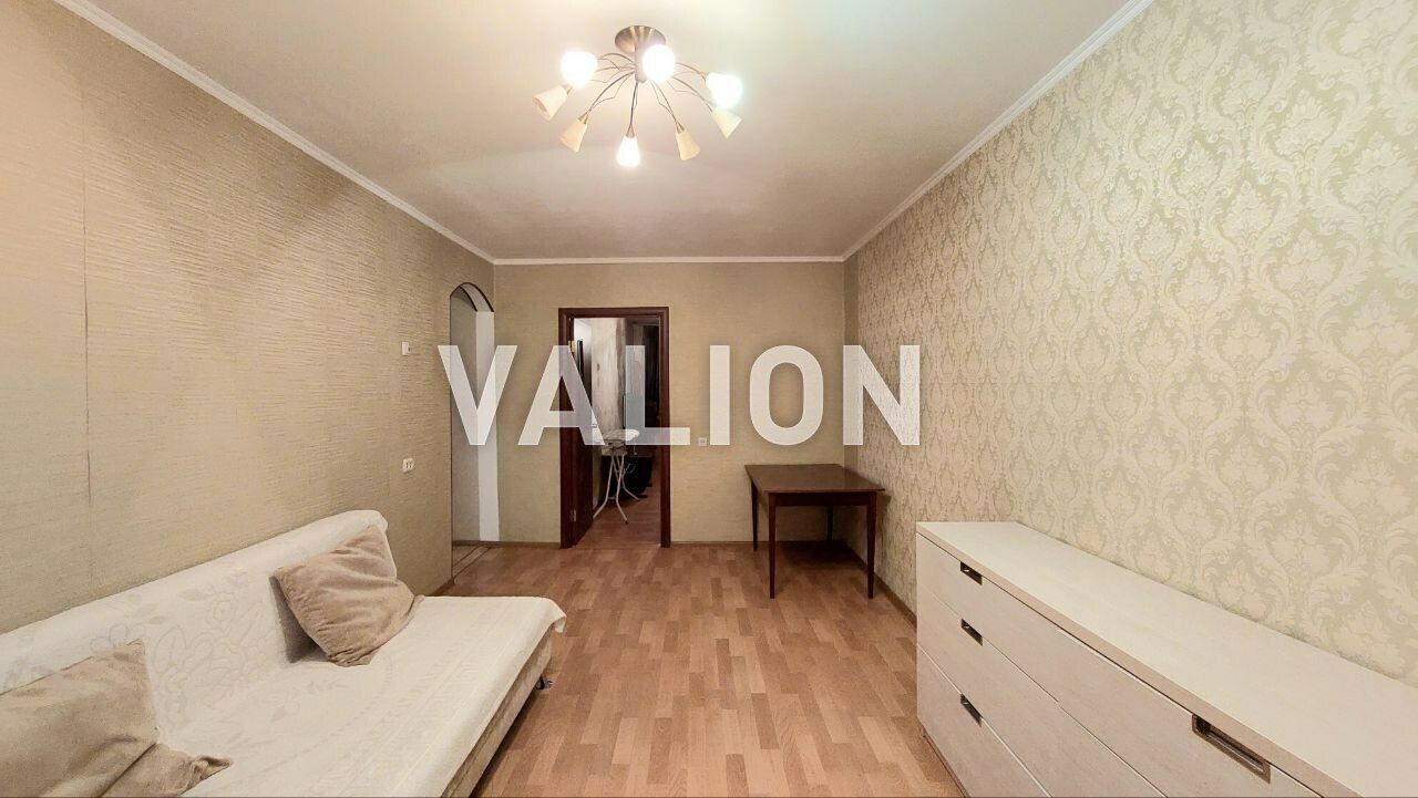1834082800444339