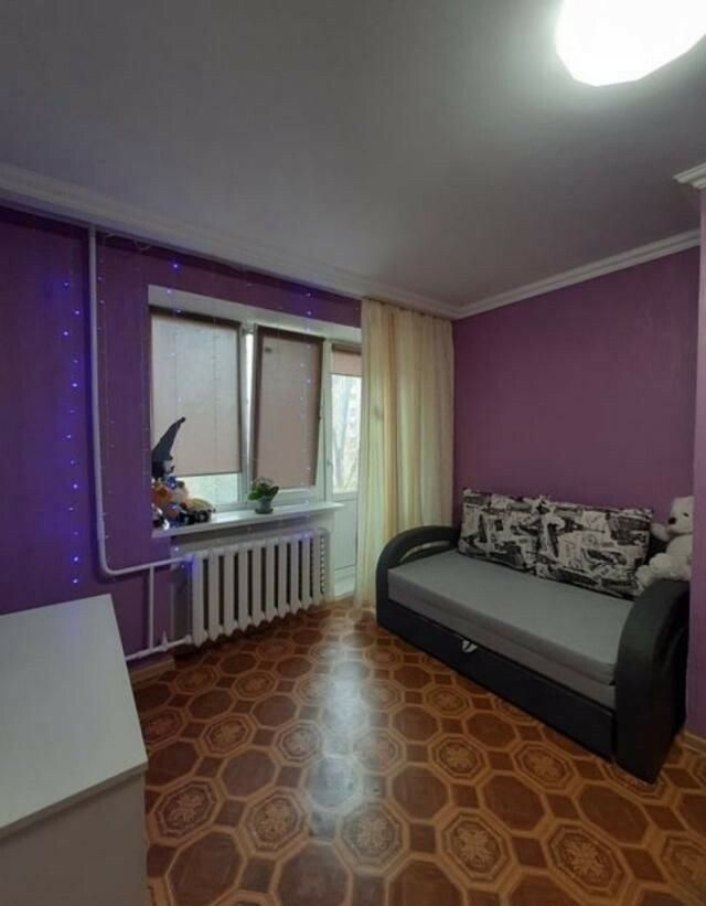 1837015080799339