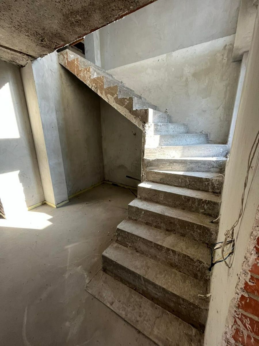 1831281229954341