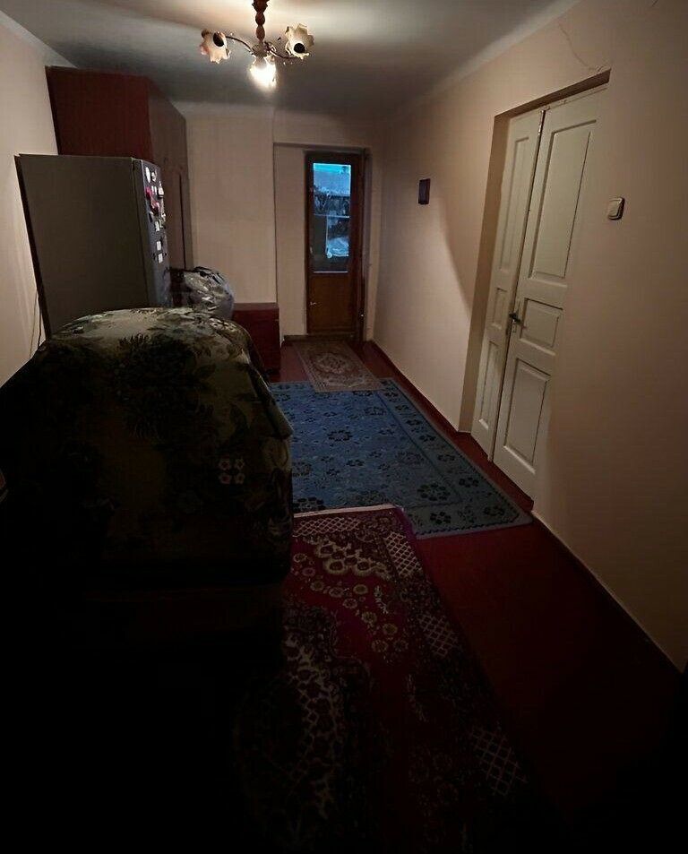 1833724653229341