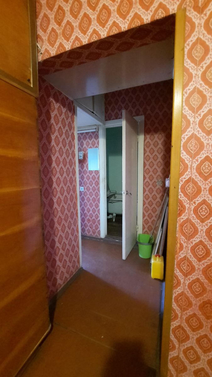 1835326296406346