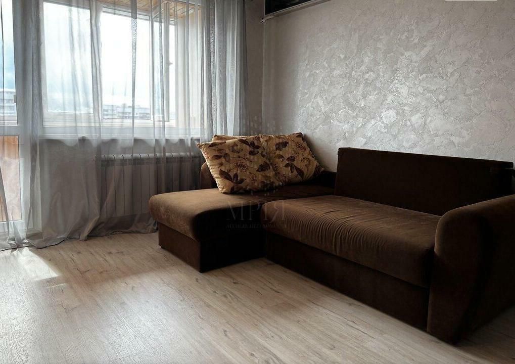 1835895847570347