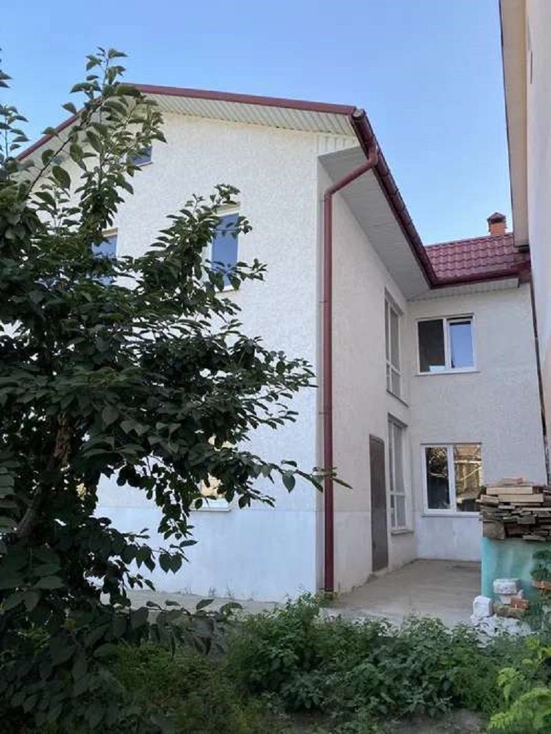 1835454125597349