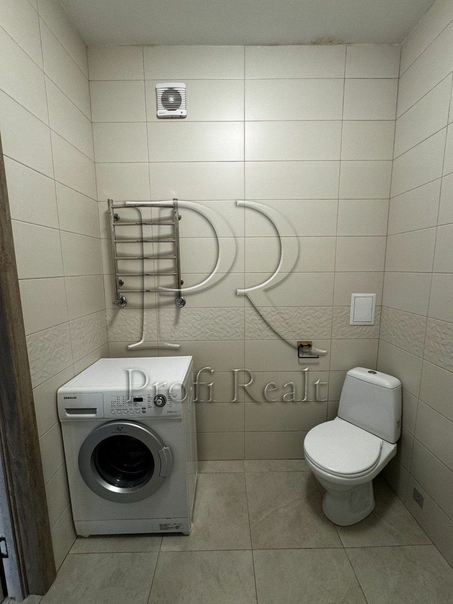 1837979006672349