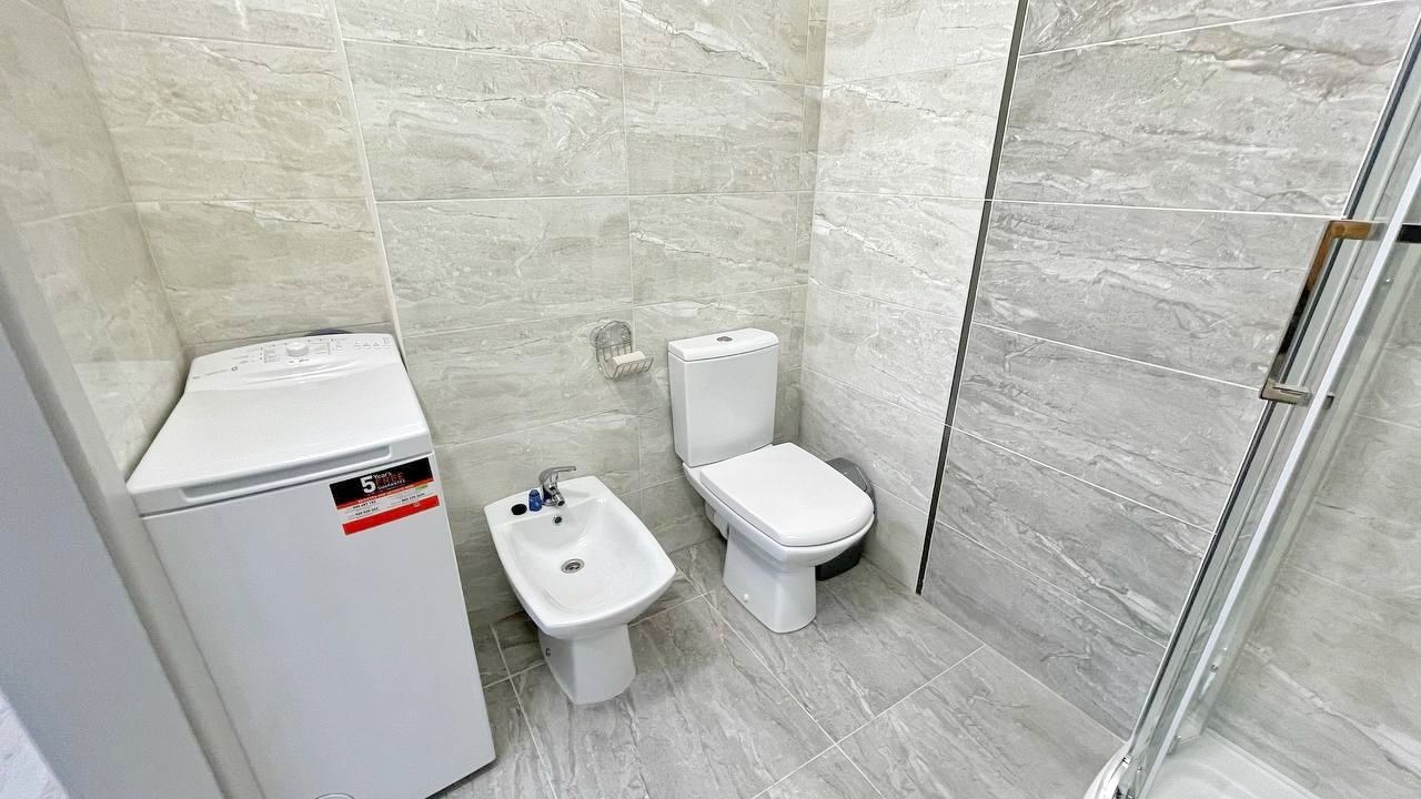 1833993763105035