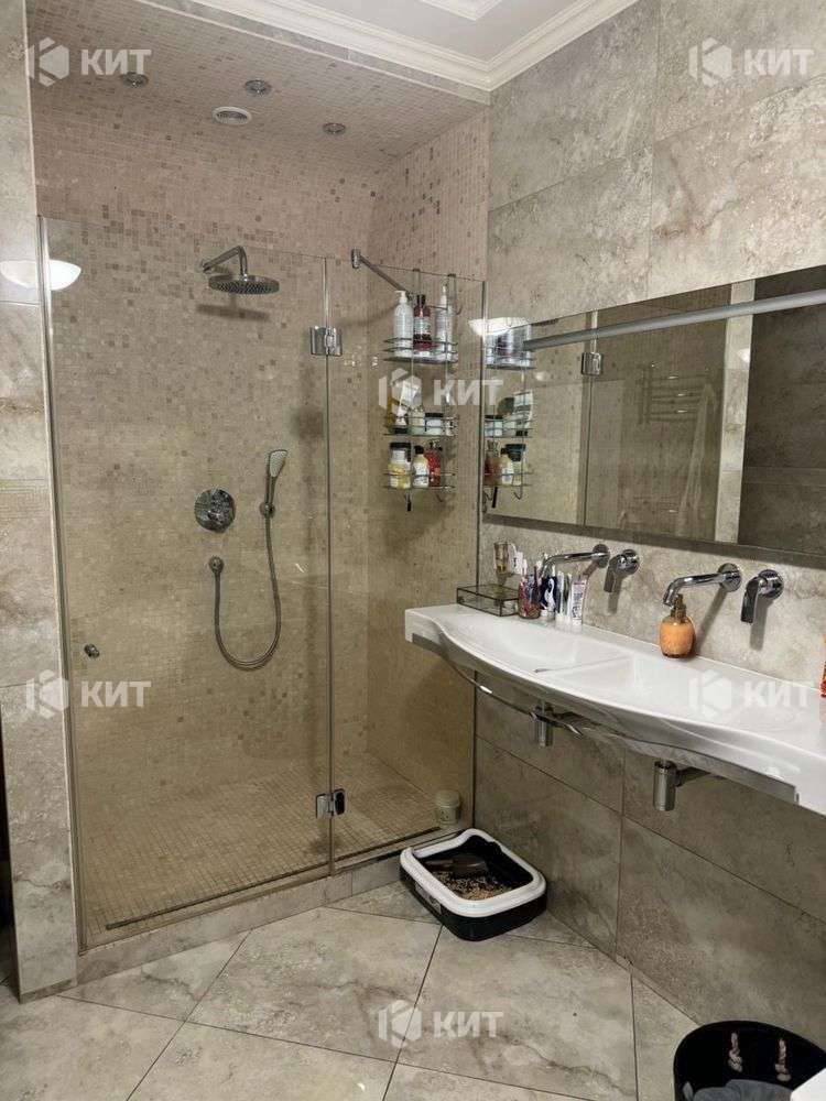 1834185142870350
