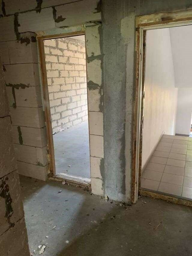 1835812676271350