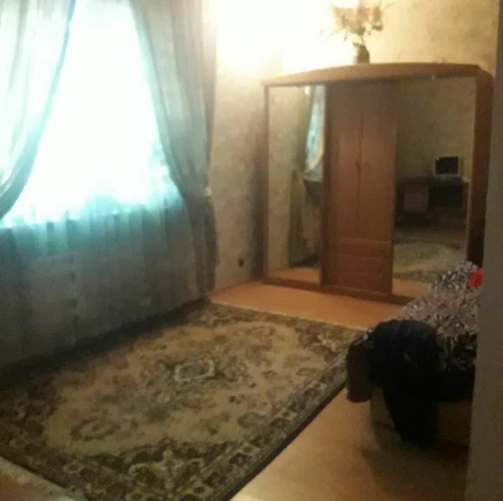 1822585433828351