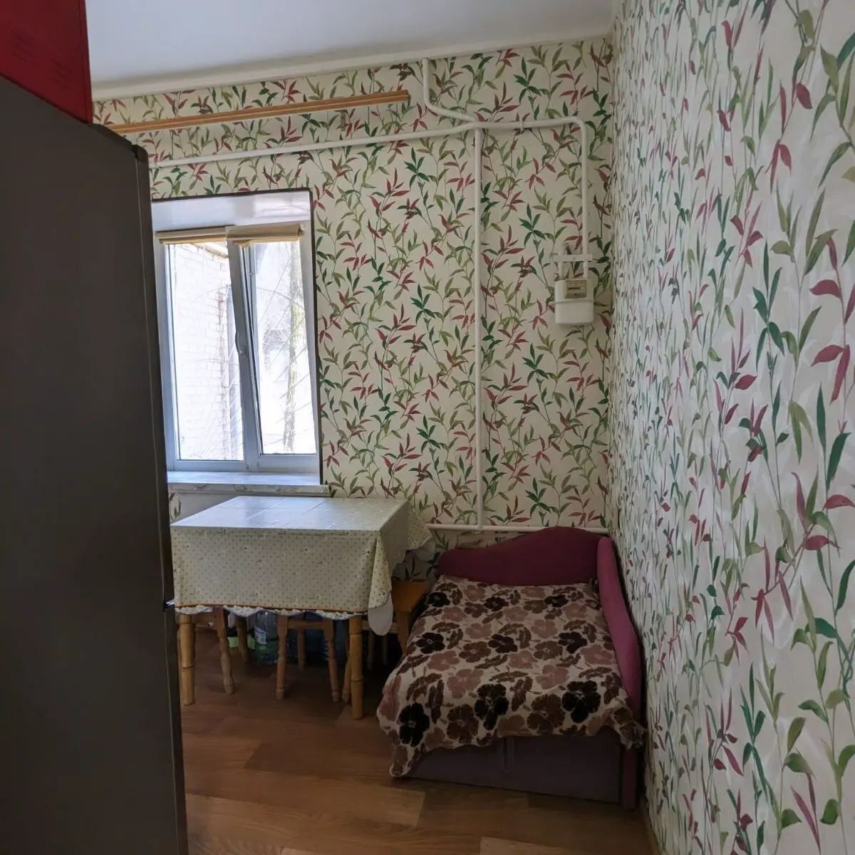 1833342952571351