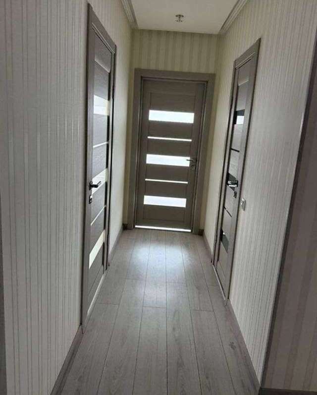 1835361356986351