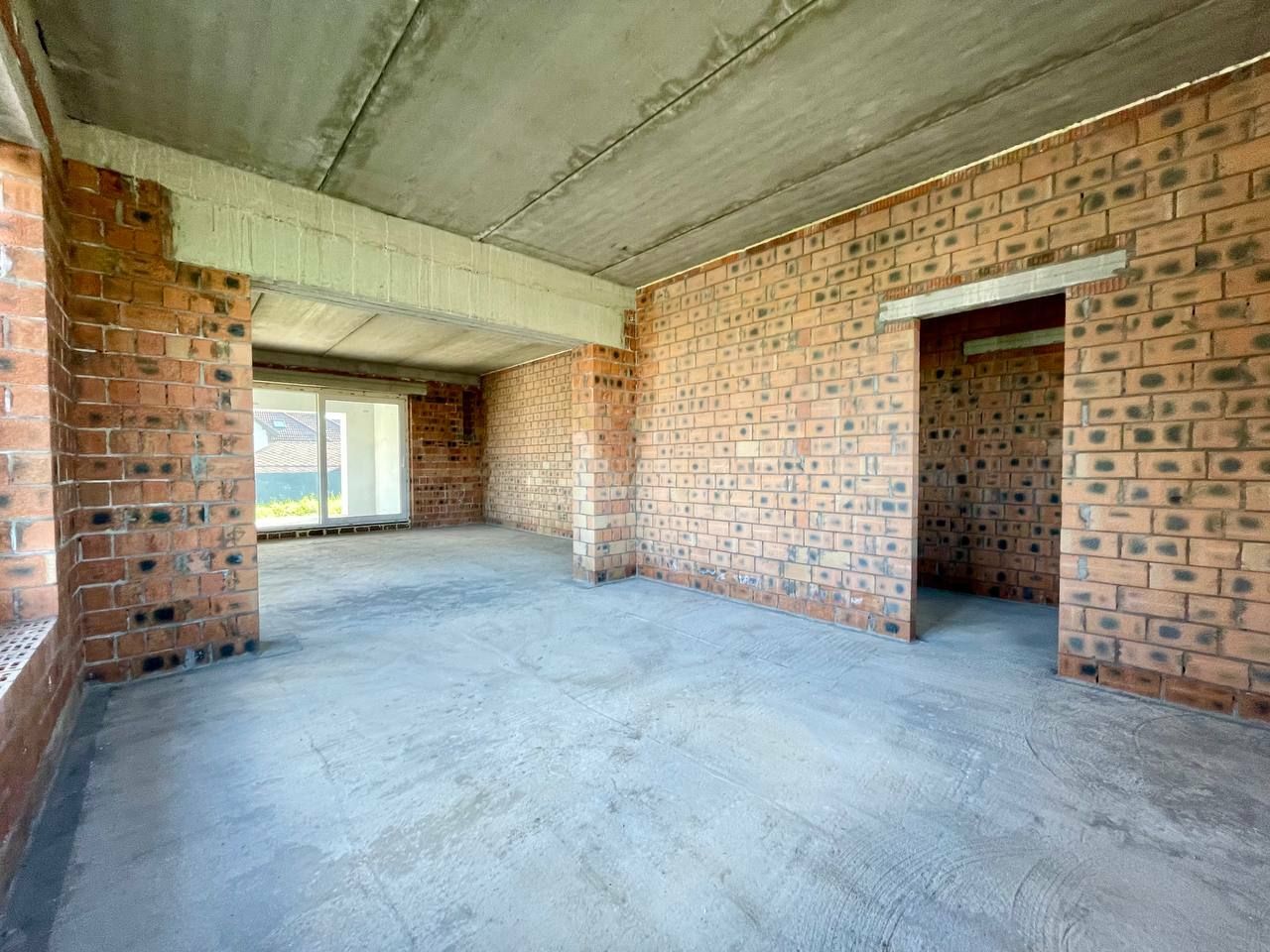 1836439826864351