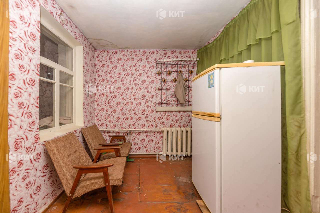 1836995614896351