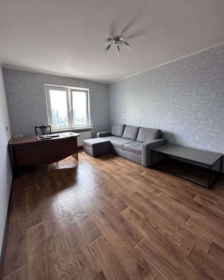 1835436142470353