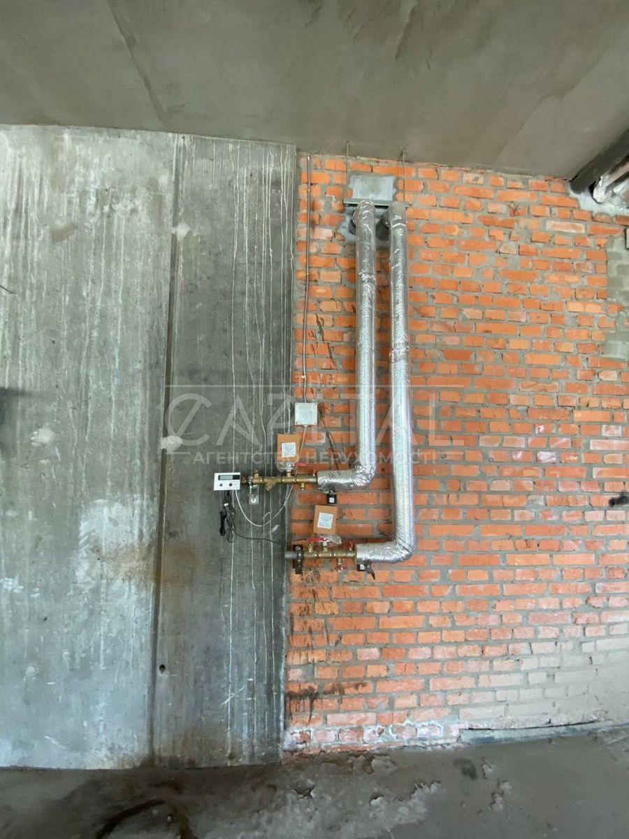 1834704756737355