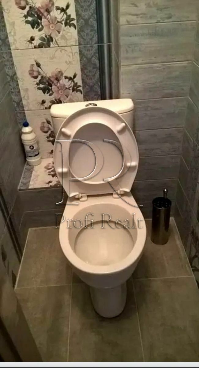 1831451871160356
