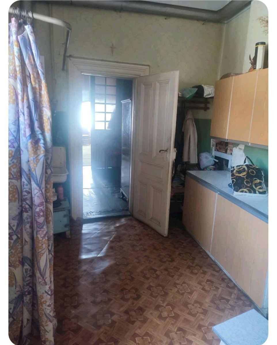 1835349274945356