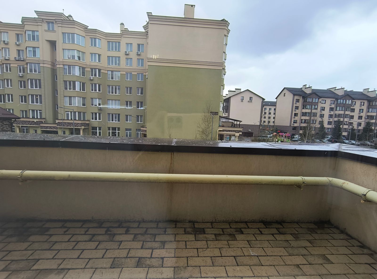 1831077848736357