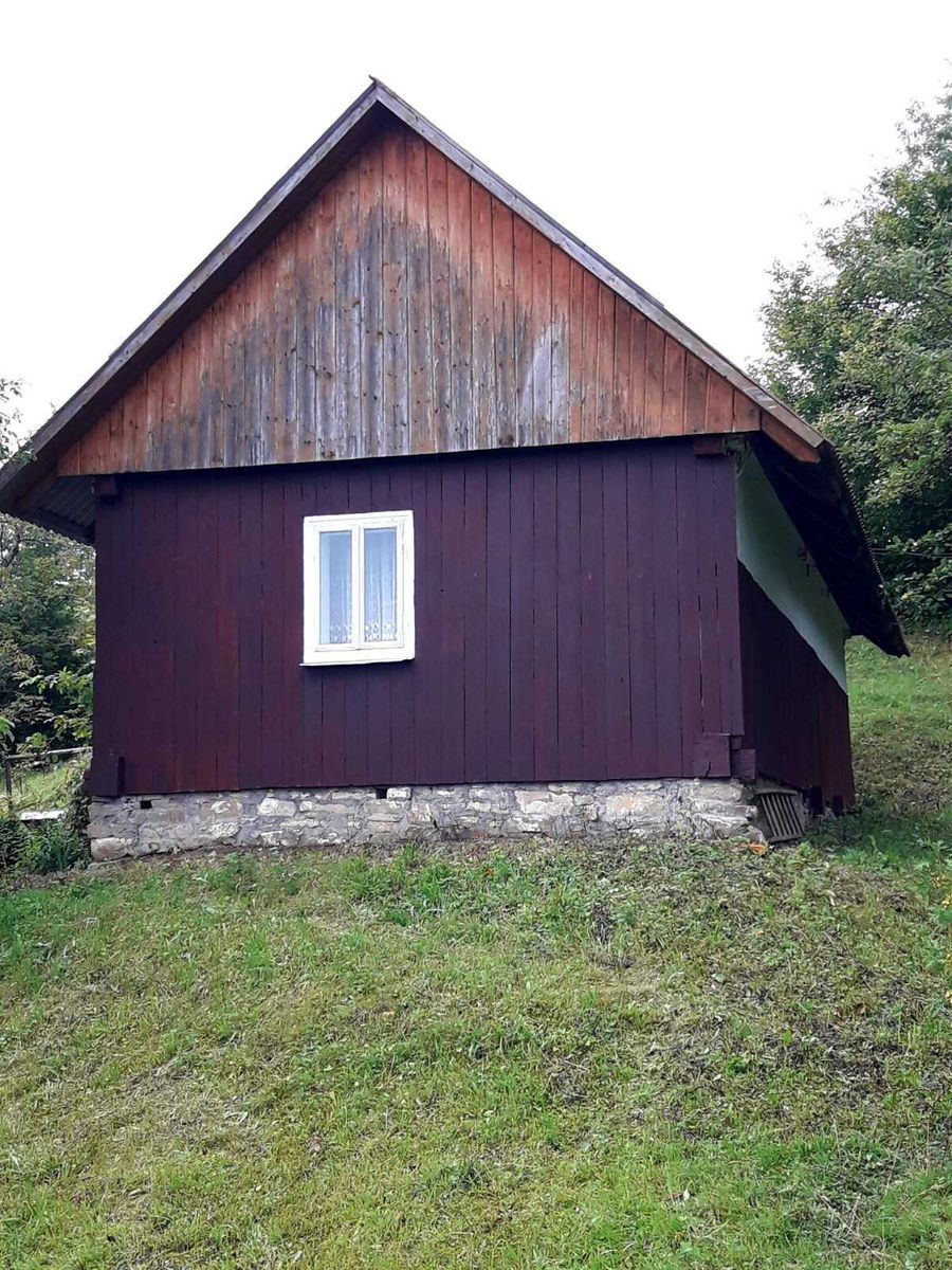 1835298388606357