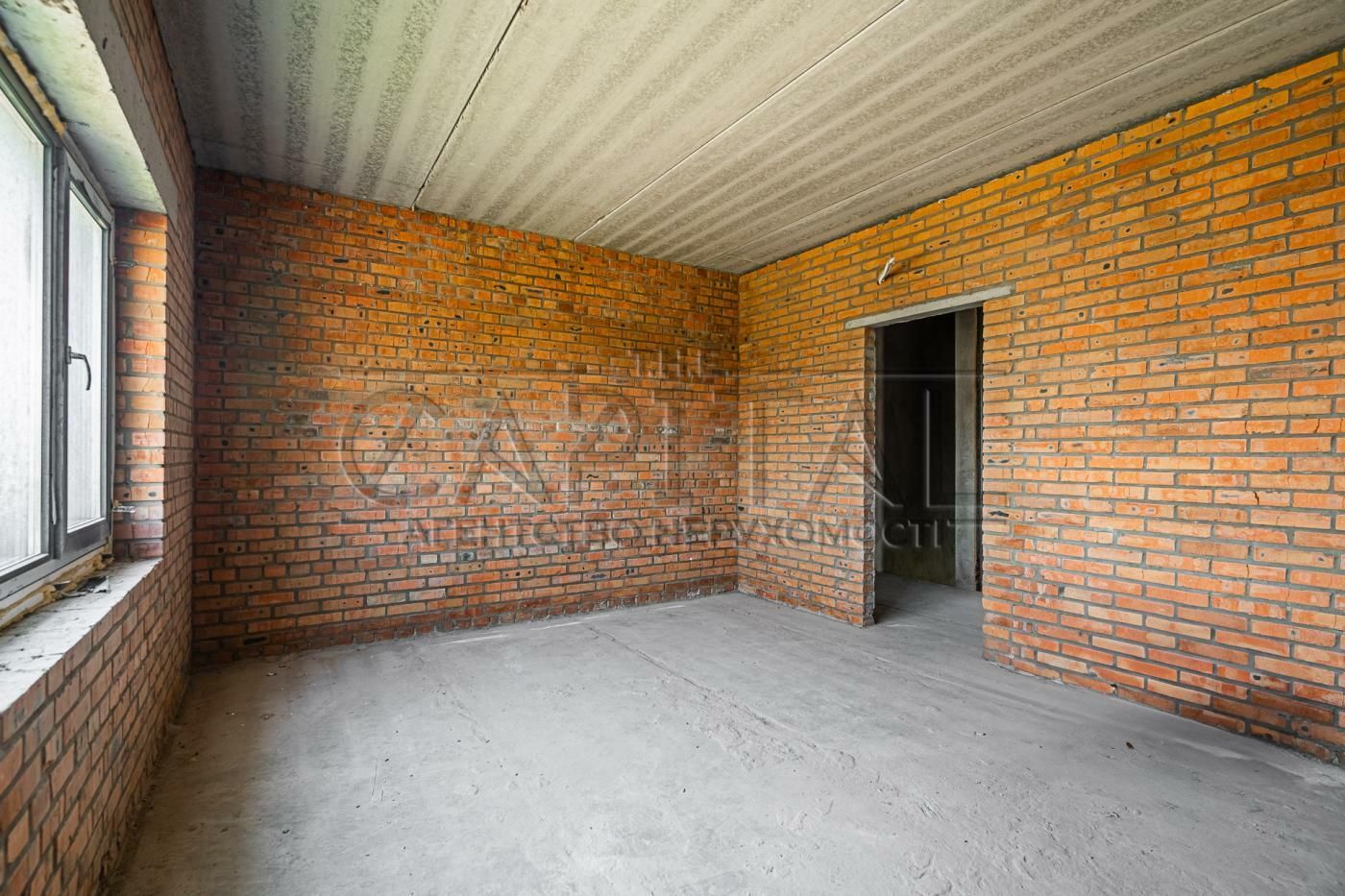 1834801748987358