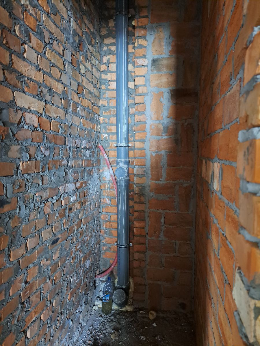1835630022314358