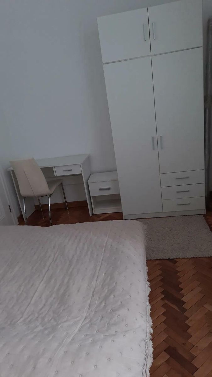 1830901774985359