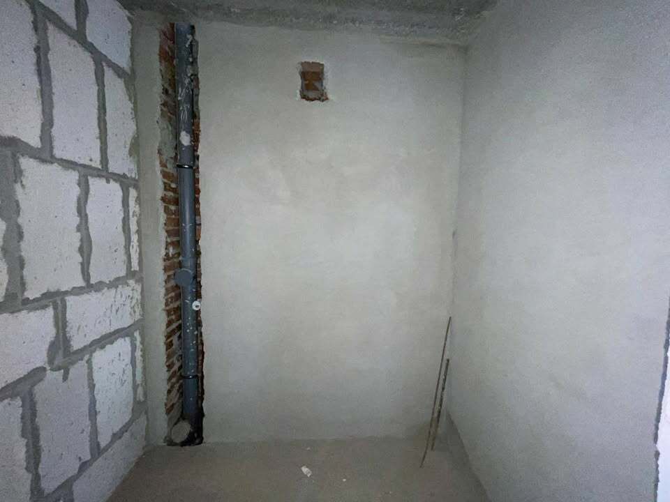 1833544060816359