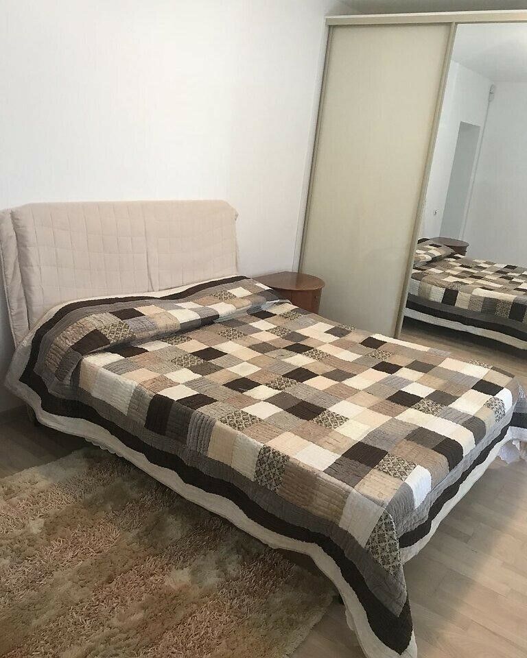 1767488030644036