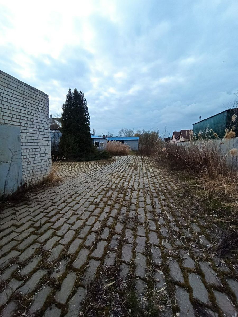 1829730828144036