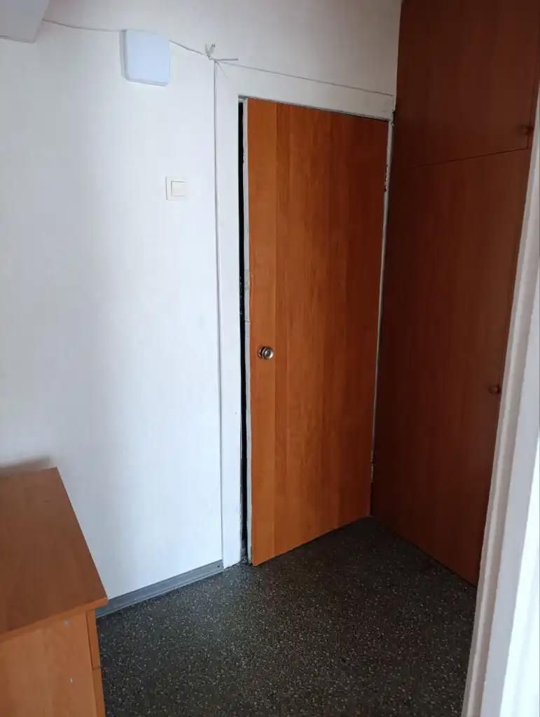 1840807477463036