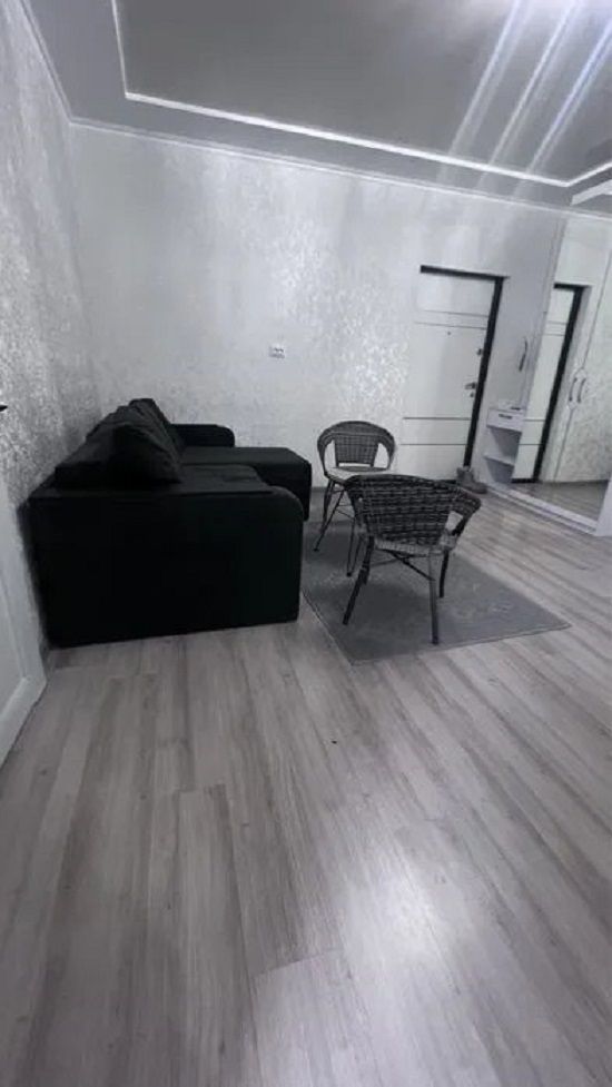 1833845148377361
