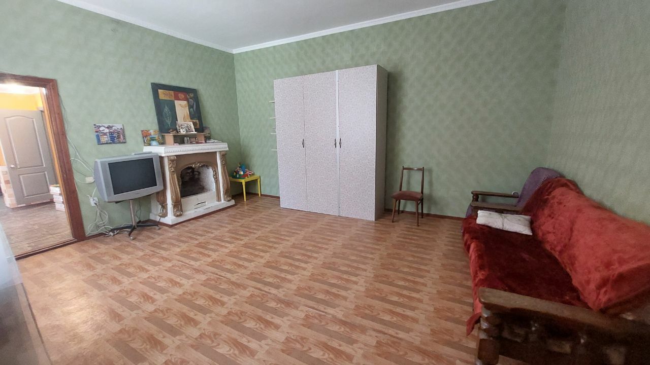 1837962738912361