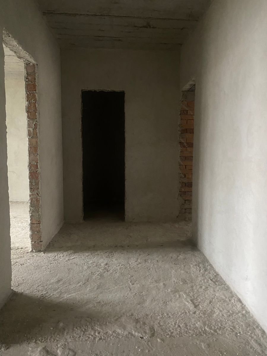 1838249414807361