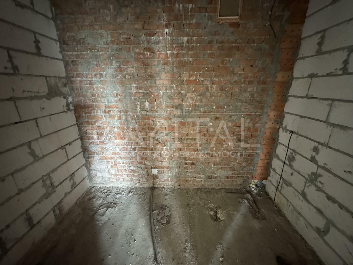 1833815533733366