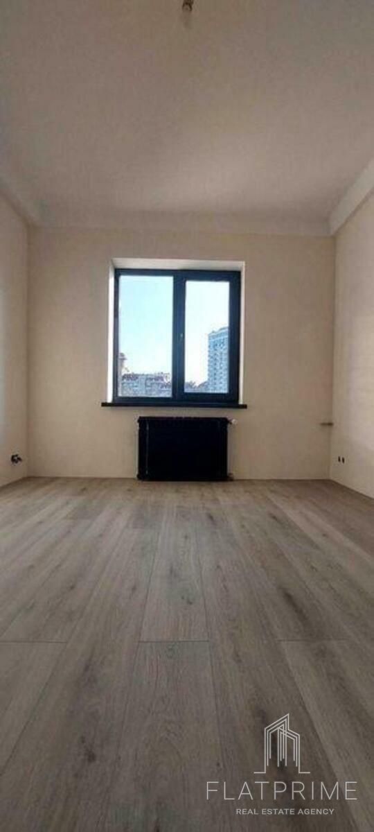 1835812366166368