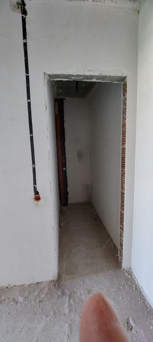 1810607530411037