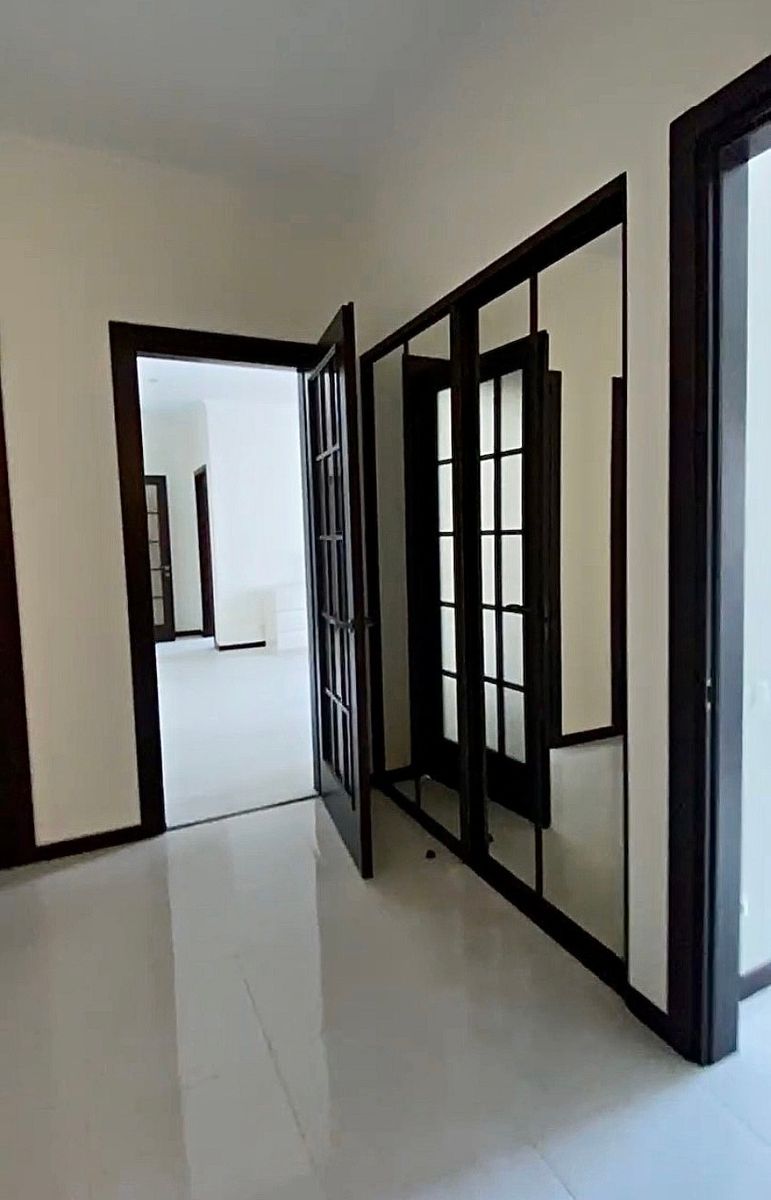1830945181290037