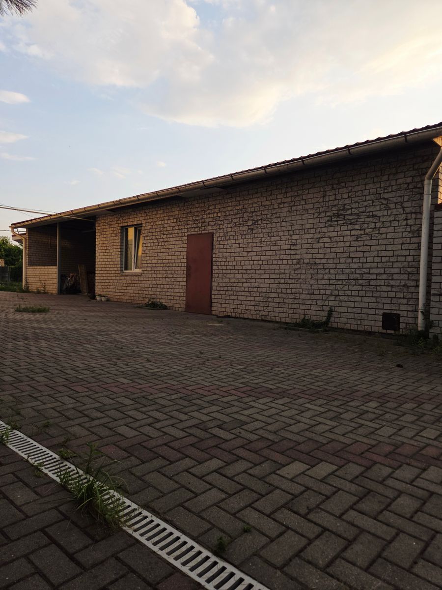 1837118581459370