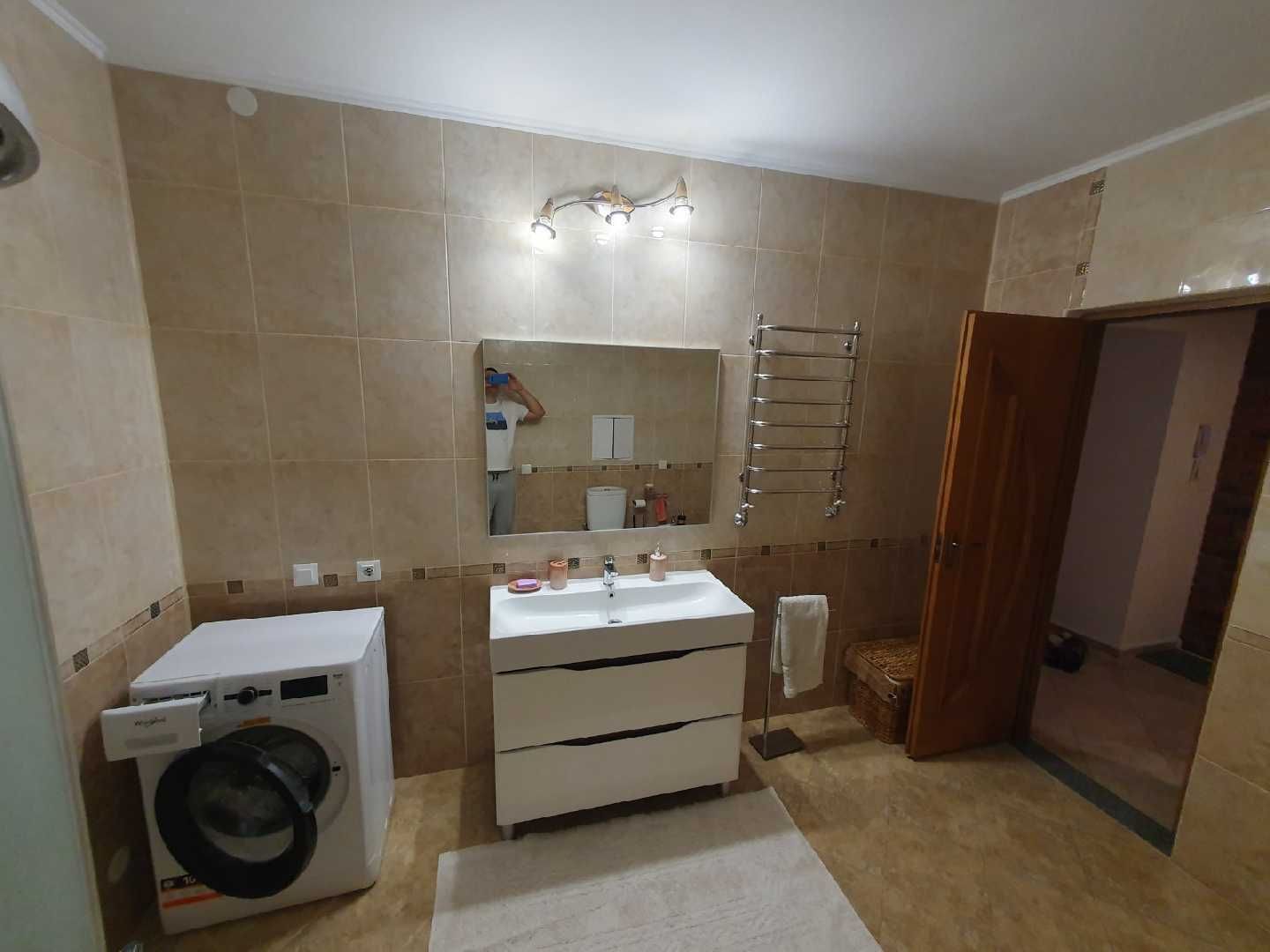 1831464462854371