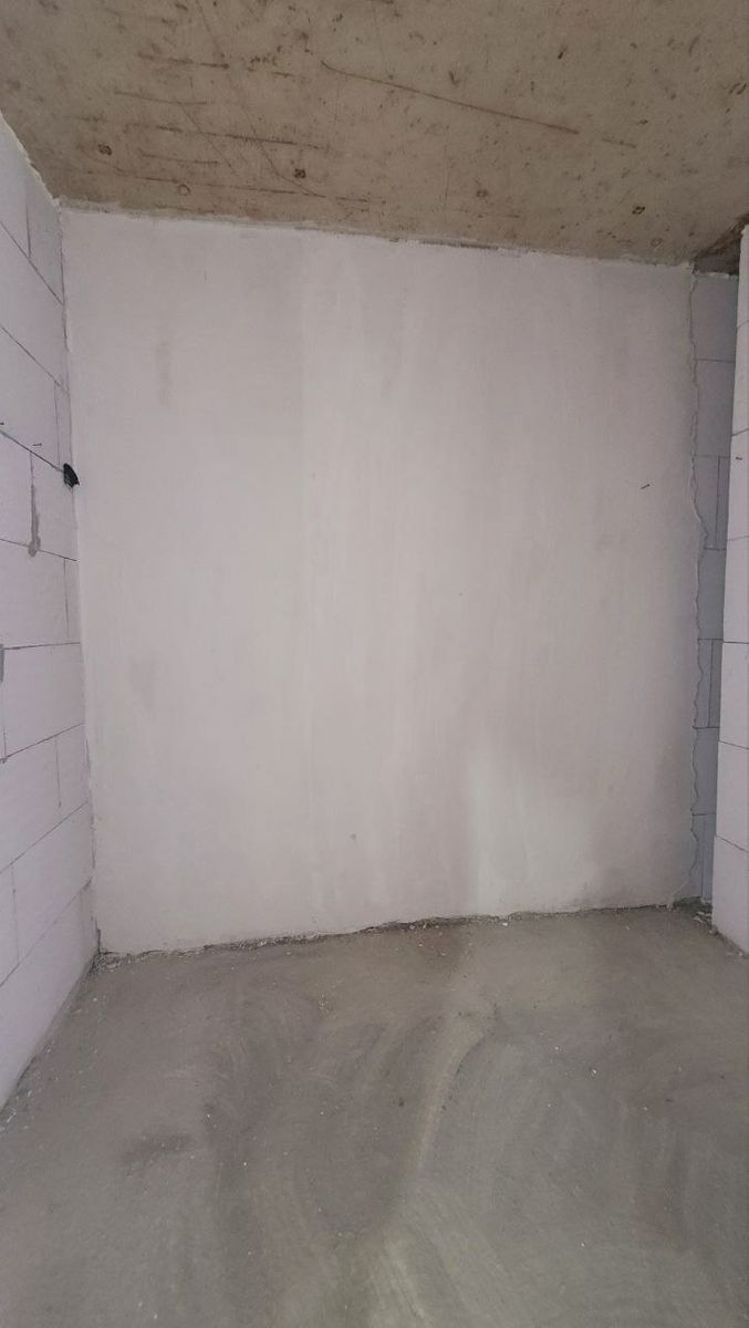 1831544159617371