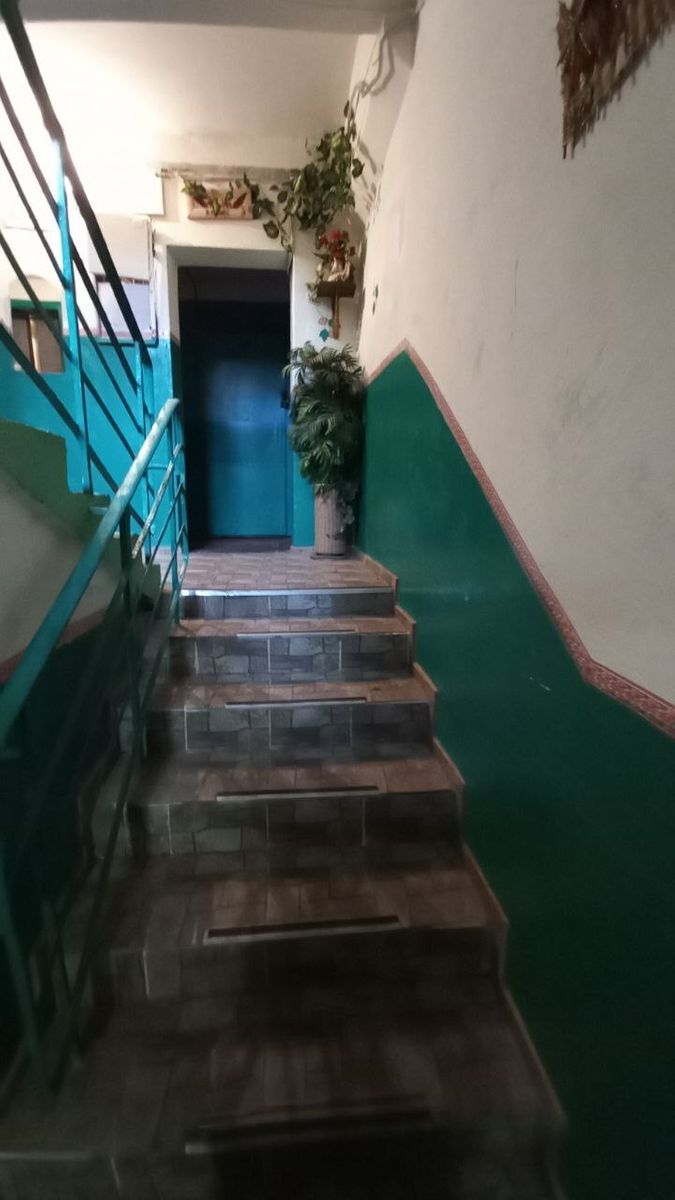 1834805437185371