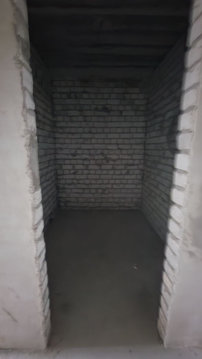1835894084109371